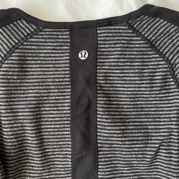 Lululemon Run Base Layer Longsleeve - Picture 6 of 7